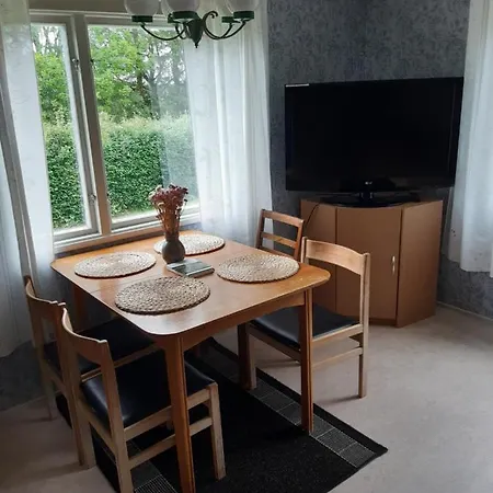 Mysig Stuga Nara Havet Och Naturreservat Ferienhaus Jomala